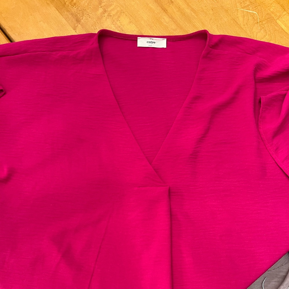 Entro Hot Pink Top new without tags